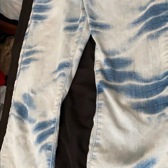 Jeans - Picture 2 of 4